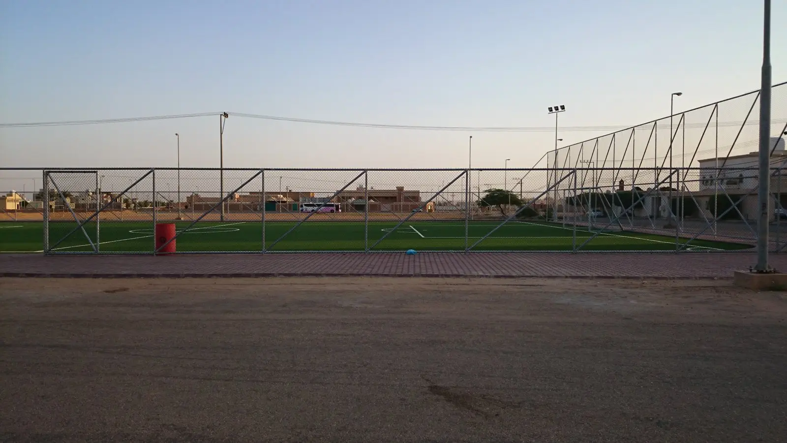 الساحات والملاعب البلدية